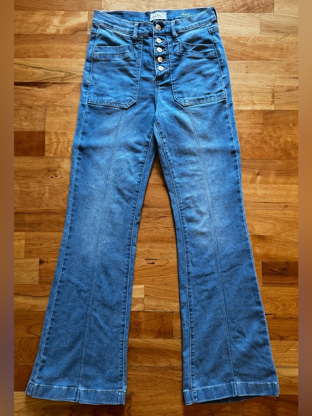 Nicole Miller New York Nomad Jeans Size 2 Super High Rise Flare Denim Stretch